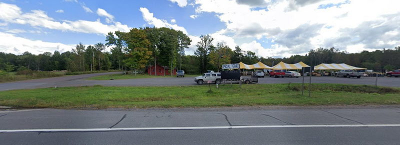 Muzzys Lodge (Muzzys Airport) - 2024 Street View Of Lot (newer photo)